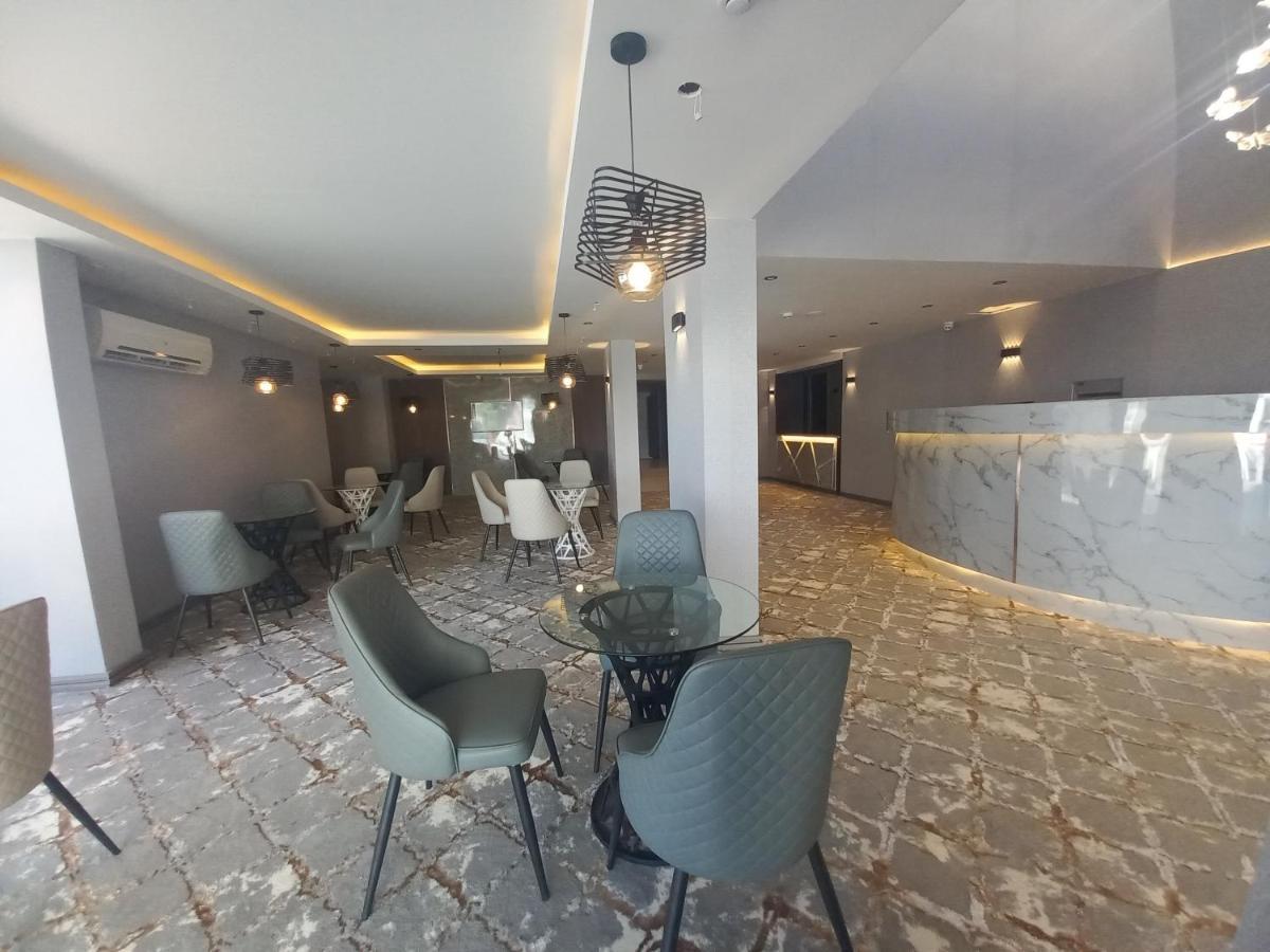 Sur Hotel Buitenkant foto