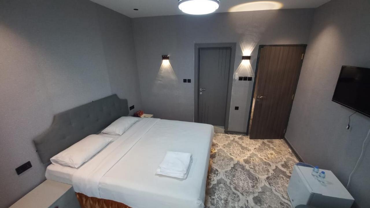 Sur Hotel Buitenkant foto