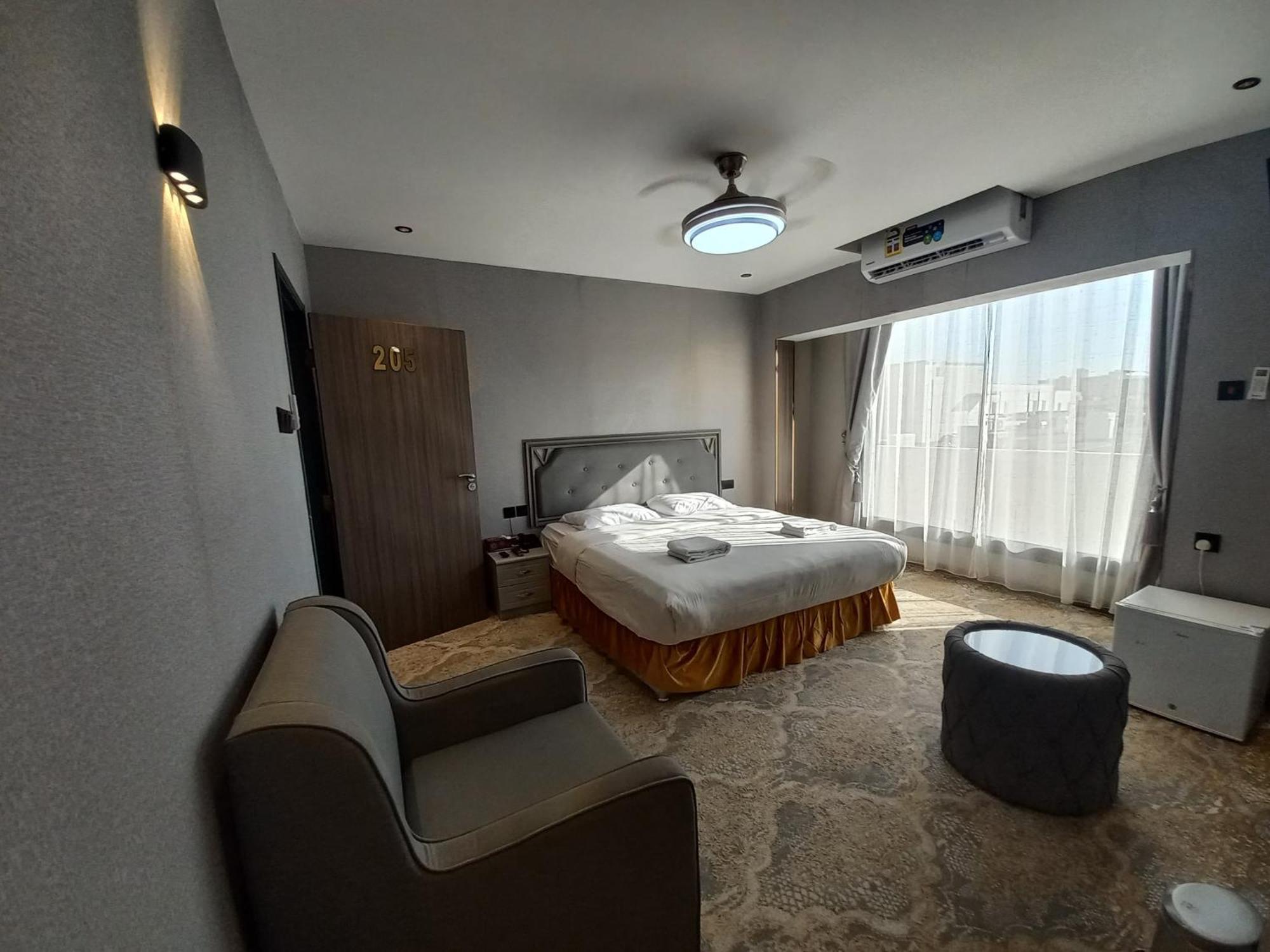Sur Hotel Buitenkant foto